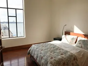 Spacious Harbourside Luxury in an Iconic Building - Image 4