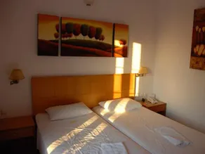 Bella Vista Hotel - Image 5