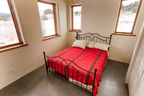 La Luna: Ideal Nature Retreat to Stay Safe From Pandemic - Self Check-in - at the end of a Dirt Road on 8 Acres. Magnificent Mountain Views. Ideal for Social Distancing and Isolation! Long Stays Welcome, Super-host s - Image 1
