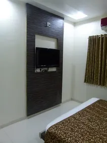 Avadh Hotel - Image 2