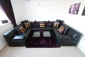 Award Winning Beautiful Quayside Kenilworth House - Image 5