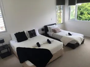 Modeo - Whole House 6 Bedrooms 6 Bathrooms - Image 5