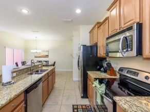 House w/ Integrated Kitchen Dining Room in Resort w/ Amenities - 8956 - Image 4