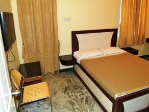 Repose Comfort Inn - Image 5