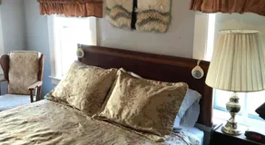 Maple Hill Farm Bed & Breakfast - Image 4