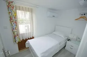 Recel Hotel - Image 5