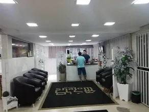 Hotel Shalom - Image 2