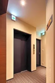 Culti Earl Hotel - Image 2