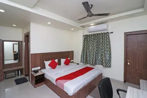 Hotel Debarshi by OYO Rooms - Image 1