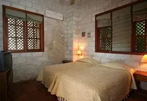Paradise Lagoon Cottages - Image 2