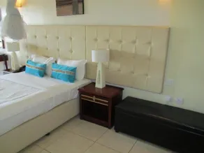 Iwawe Hotel - Image 5