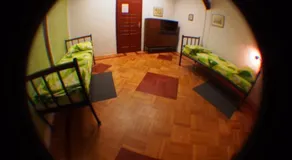 Hostel Goodnight Grooves - Image 4