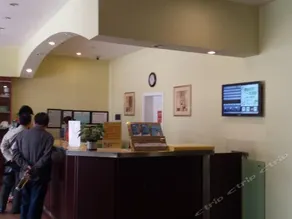 Home Inn Yangshuo West Street Chengzhong Road - Image 3