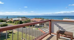 THE BOARDROOM ON BANKSIA - 11 Banksia Ave Bonny Hills - Image 2