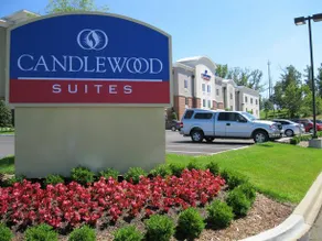 Candlewood Suites Radcliff   Fort Knox - Image 5