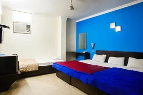 Hotel Royal Plaza - Image 4