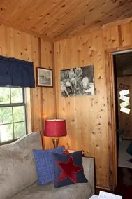 The Cabins and Cottages at Shale Lake - Image 3
