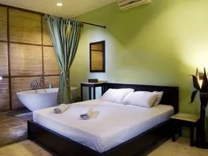 Hidden Oasis Bed & Breakfast - Image 3