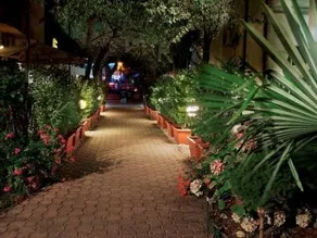 Hotel Beverly - Image 2
