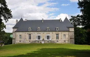 Presque Au Chateau - Image 1