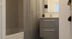 Appartements du Léman - Proches Genève - Parkings privés gratuits - Image 3