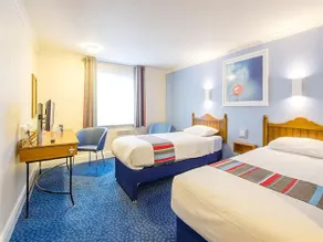 Travelodge Stoke-on-Trent Trentham - Image 4