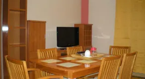 Apartamentos Plaza España Deluxe - Image 2