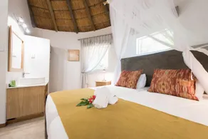 Aha Sefapane Lodges And Safaris - Image 2