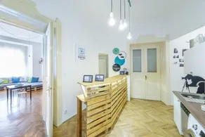Art Photography Hostel Budapest - Image 2