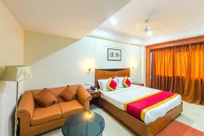 Hotel Swarna Palace - Image 2