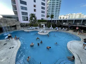 Alexander suites ocean view - Image 1