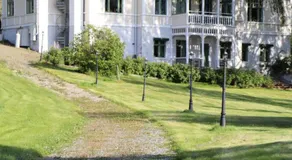 Skogsbrynet B&B, Bredsjo Nya Herrgard - Image 3