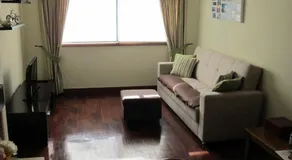 Comfortable & central apartment - Image 4