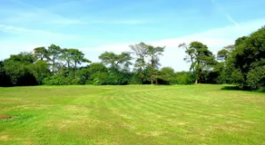 28 Yew Lodge - Image 2