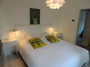 Hauswirth Apartments - Image 3