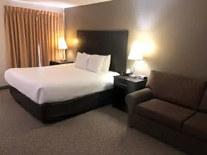 Ramada by Wyndham Lindsay - Image 2