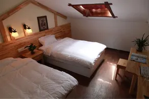 Wulingyuan Tu Youth Hostel - Image 3