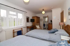 Sunnyside - Image 4