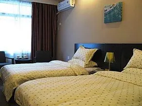 New Great Wall Dingyuan Hotel - Image 2