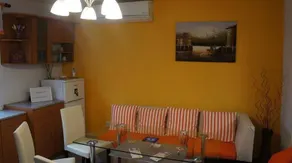 Guest House Flora - Image 4