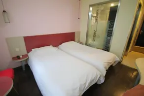 A9 Motel 159 - Image 2