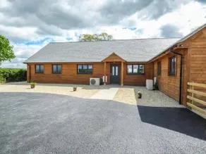 Rectory Farm Lodge - Image 1