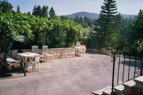 Rosary Sister Guest House Ein Karem - Image 4