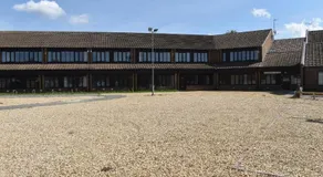 Bushfield House - Image 2