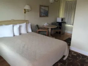 Fir Grove Motel - Image 4