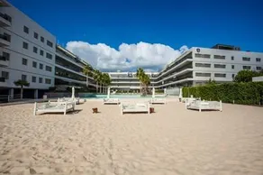 IBIZA BLUE BEACH JACUZZI - Image 1