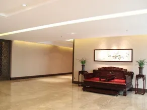 HR-East Hotel - Image 3