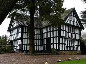 The Old Hall Country House - Image 2
