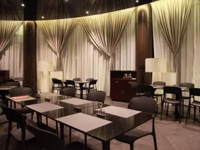 Easetel Hotel - Image 2