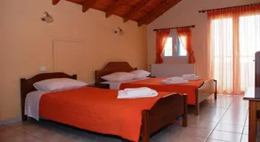 Tsironis Rooms - Image 3